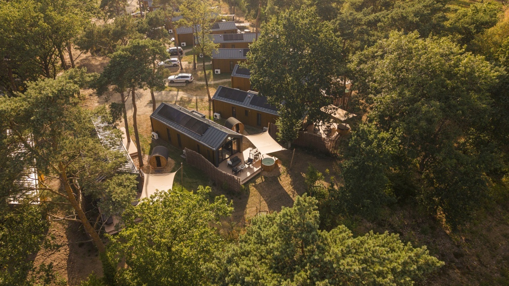 Hofparken De Bergvennen Zomershoot Drone 2026 0003 verkl